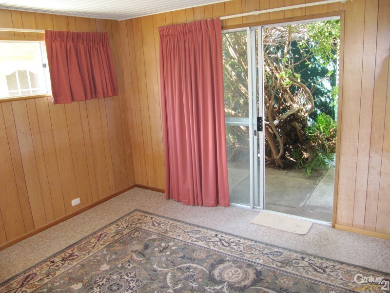 12 Frank Street, Para Hills SA 5096