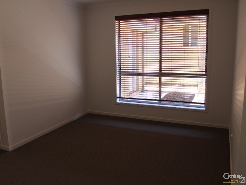 11 Tudor Crescent, Smithfield Plains SA 5114