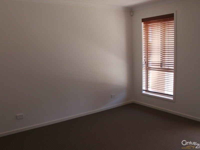 11 Tudor Crescent, Smithfield Plains SA 5114