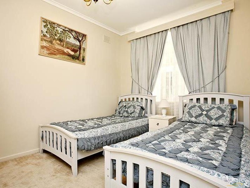 5 Shropshire Avenue, Hillcrest SA 5086