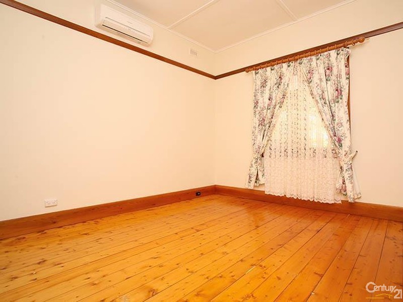28 Ross Avenue, Flinders Park SA 5025