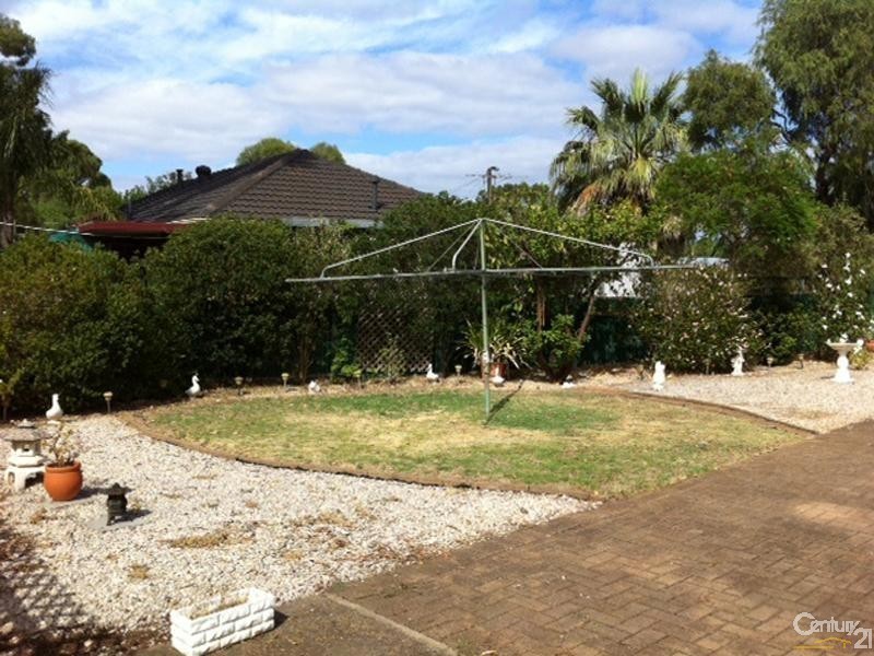 13 Manya Street, Brahma Lodge SA 5109