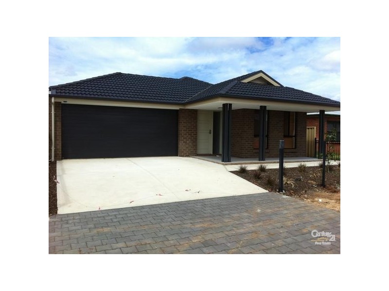 11 Barrat St, Smithfield Plains SA 5114
