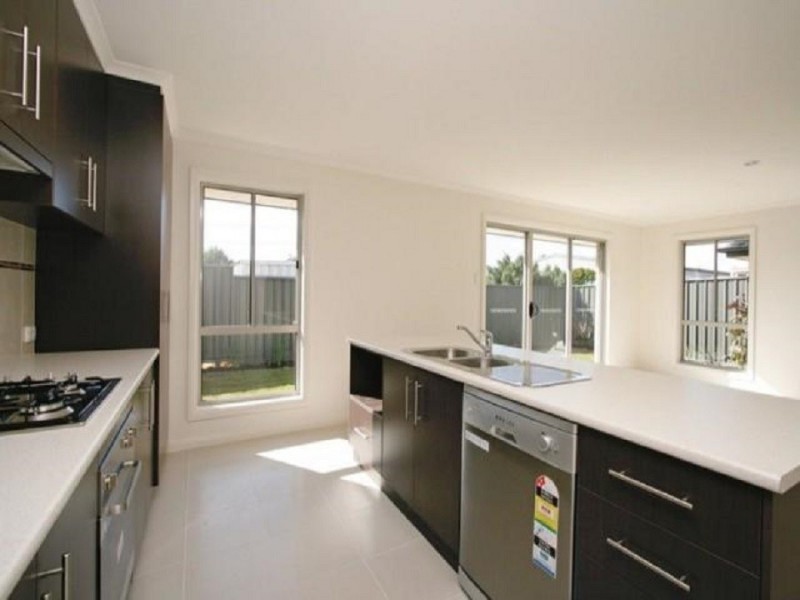 31 Chateau Avenue, Andrews Farm SA 5114