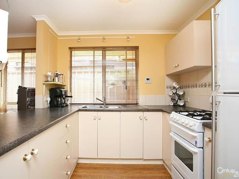 82 Parkway Circuit, Parafield Gardens SA 5107