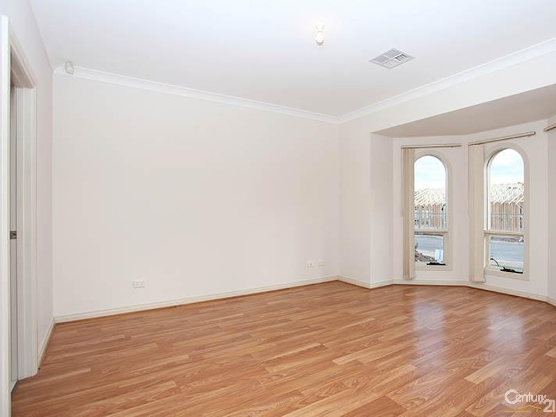 1 Capezzone Court, Newton SA 5074