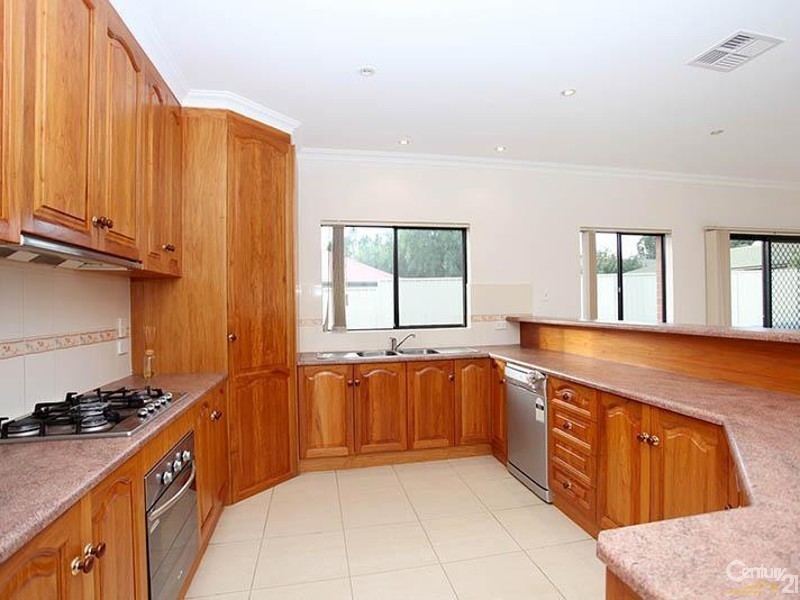 1 Capezzone Court, Newton SA 5074