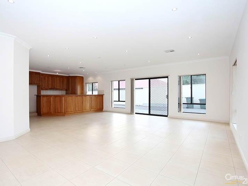 1 Capezzone Court, Newton SA 5074