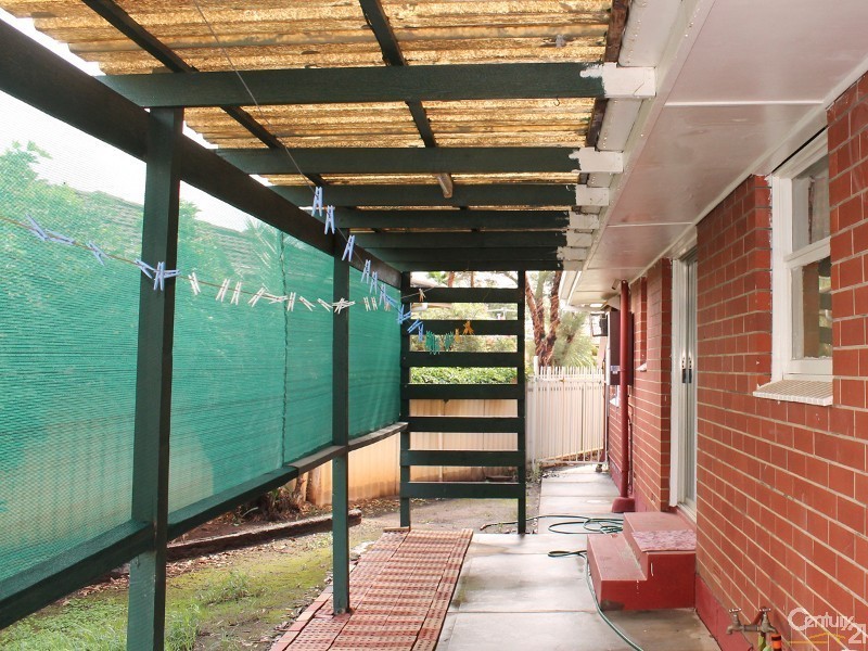 21 Harrow Road, Para Hills West SA 5096