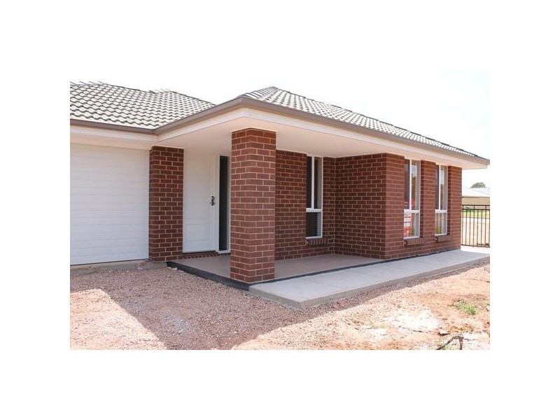 26 Small Cres, Smithfield Plains SA 5114