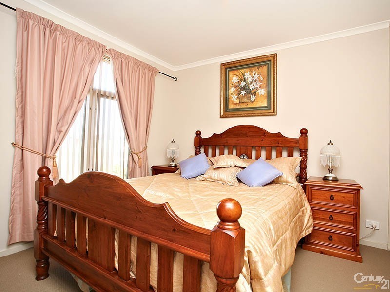 10 Almond Circuit, Munno Para West SA 5115