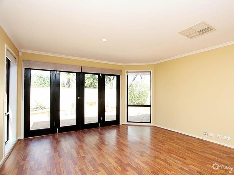 26 Woodland Drive, Oakden SA 5086