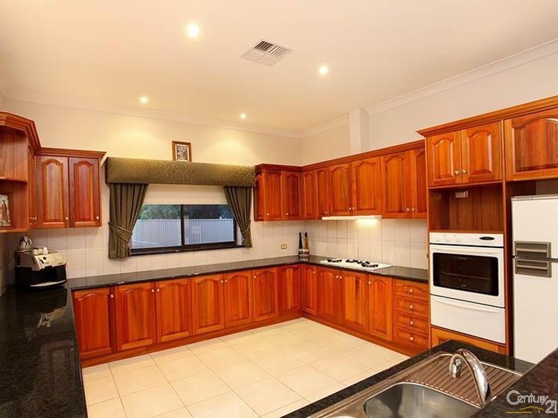 13 Terama Court, Salisbury Heights SA 5109