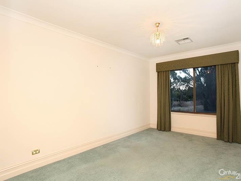 13 Terama Court, Salisbury Heights SA 5109