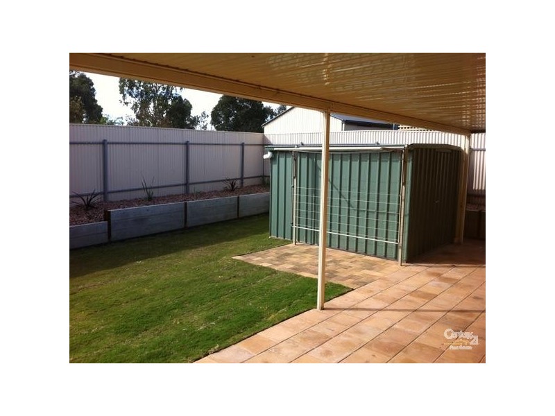 24 Castle Court, Blakeview SA 5114