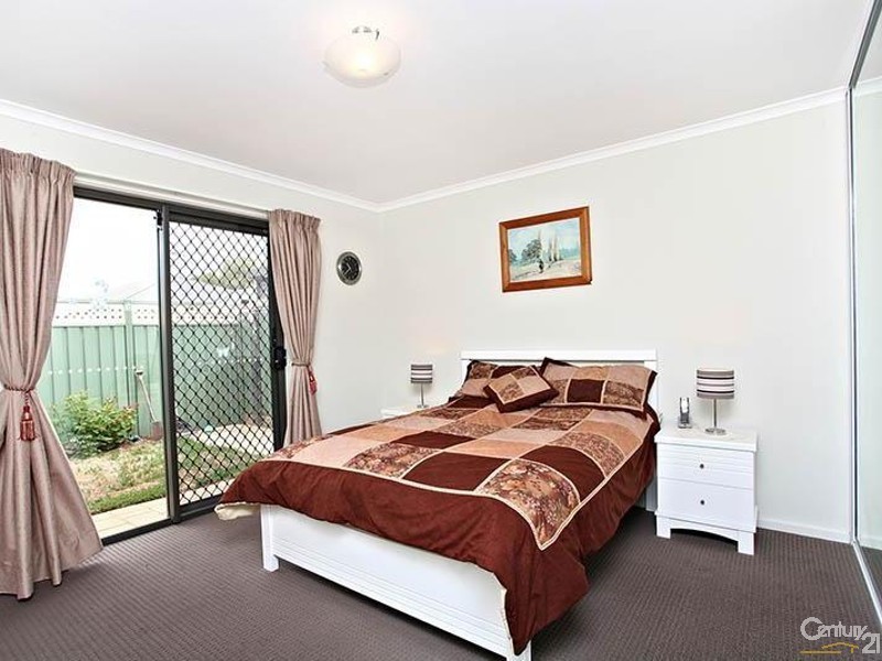 31 Tatura Road, Munno Para West SA 5115