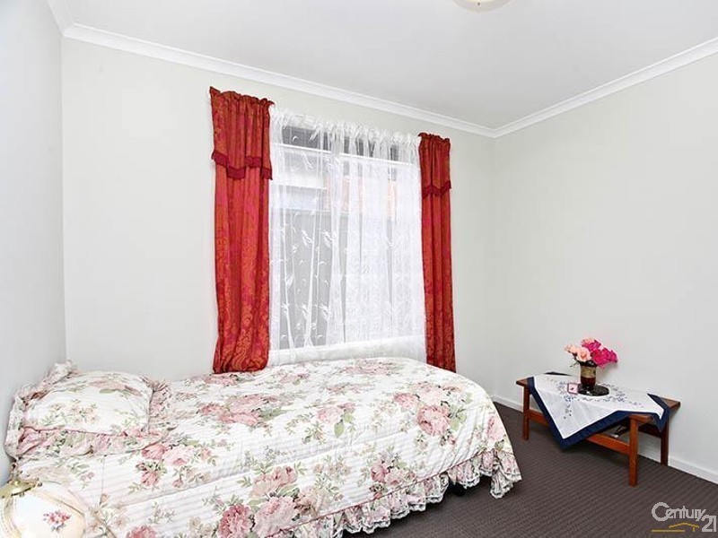 31 Tatura Road, Munno Para West SA 5115