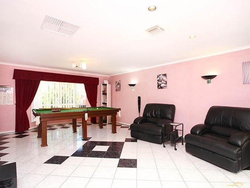 6 Winston Avenue, Paralowie SA 5108