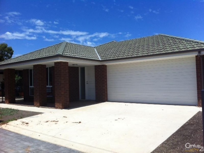 19 Saxon St, Smithfield Plains SA 5114
