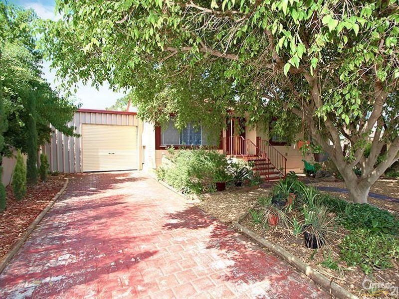 14 Woodlands Road, Elizabeth Downs SA 5113