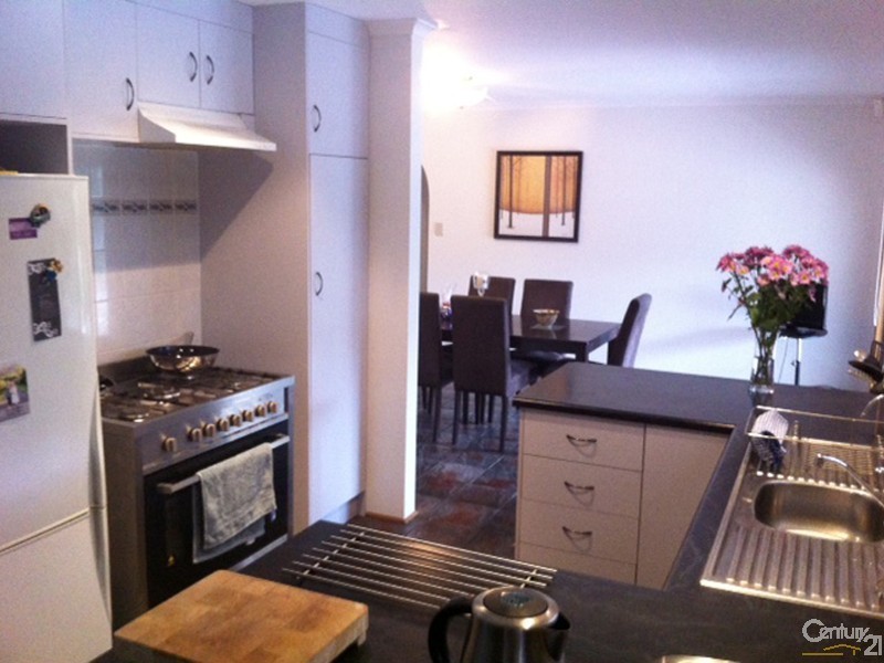 21 Everard Avenue, Andrews Farm SA 5114