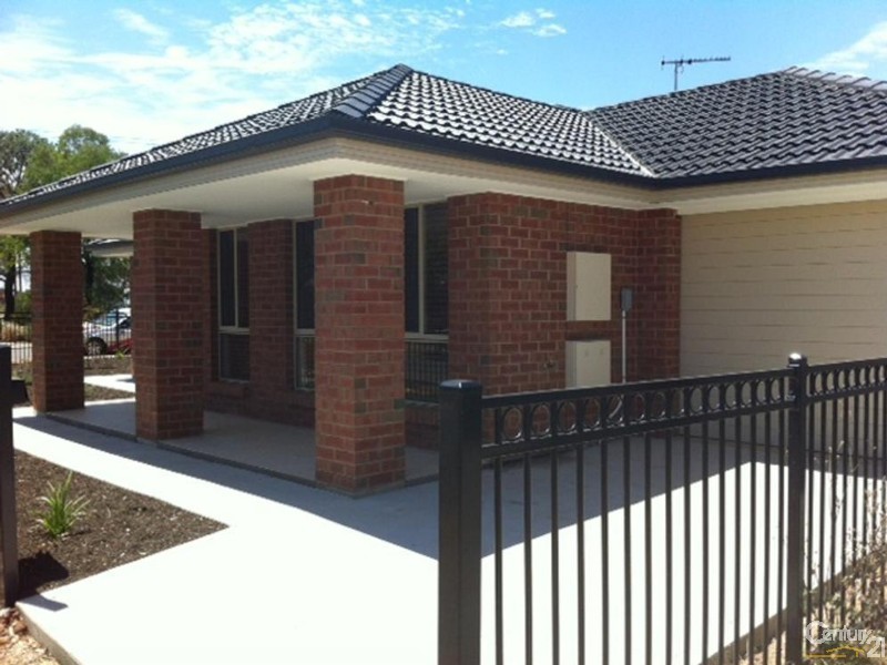 24 Featherstone Street, Smithfield Plains SA 5114
