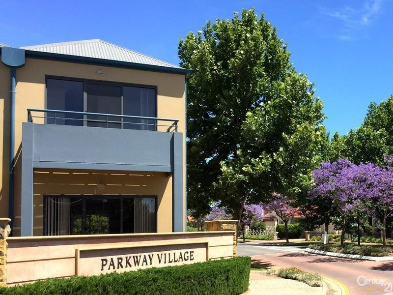 1/2 Greentree Place, Mawson Lakes SA 5095