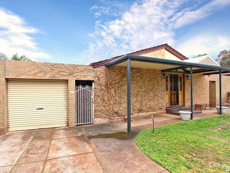 15 Blackburn Road, Elizabeth East SA 5112