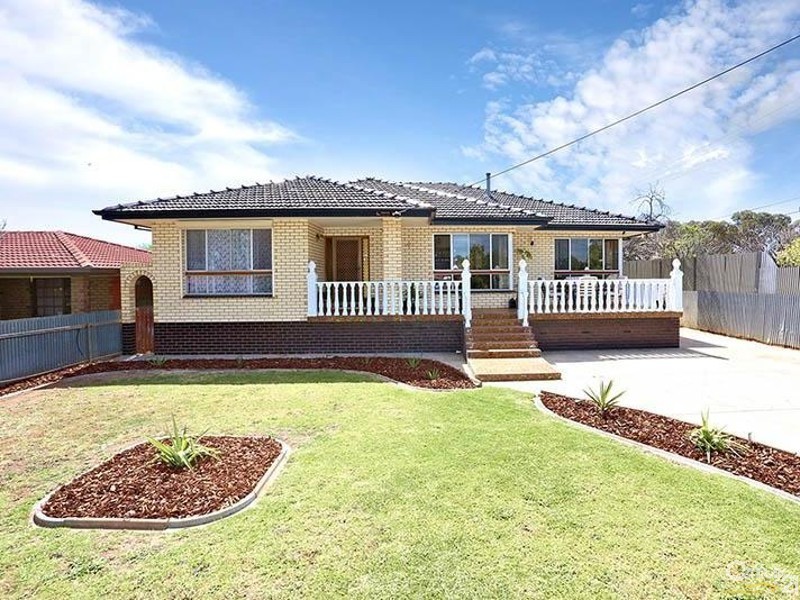 11 Spains Road, Salisbury SA 5108