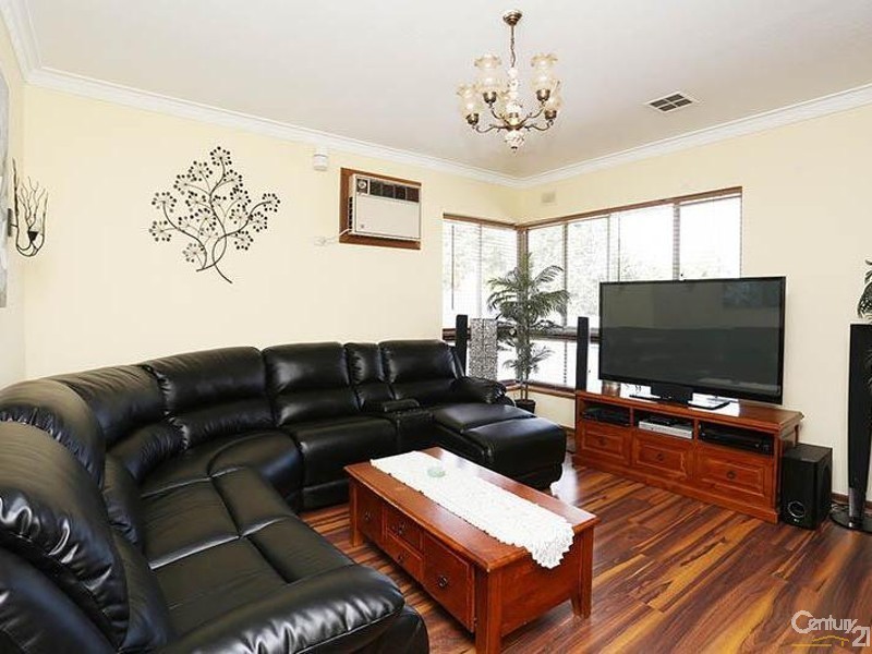 11 Spains Road, Salisbury SA 5108