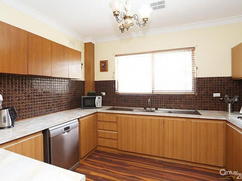 11 Spains Road, Salisbury SA 5108