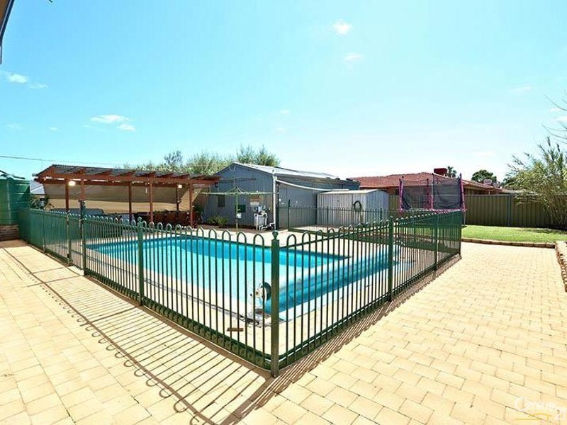 11 Spains Road, Salisbury SA 5108