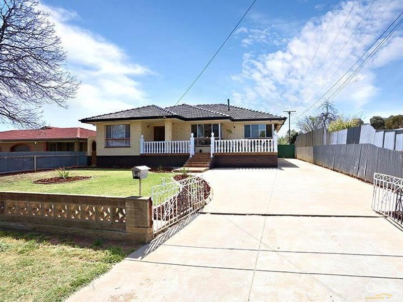 11 Spains Road, Salisbury SA 5108