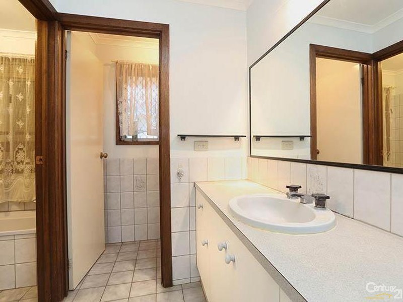 1 Hawthorn Terrace, Parafield Gardens SA 5107