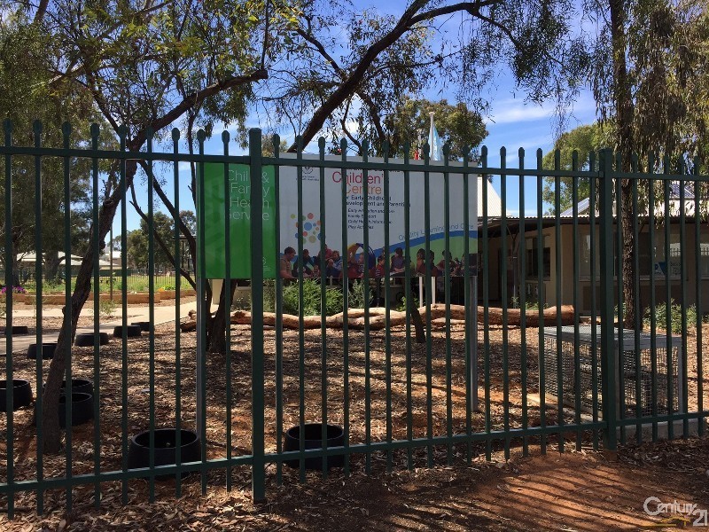 1 Hawthorn Terrace, Parafield Gardens SA 5107