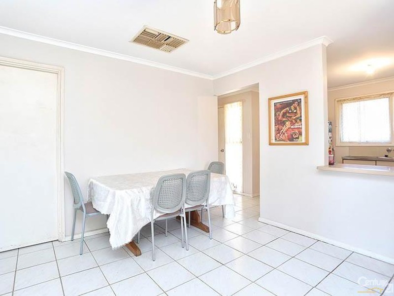 3 Amaroo Court, Smithfield SA 5114