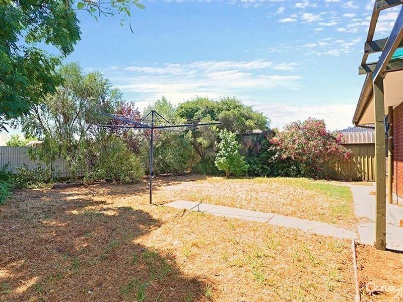3 Amaroo Court, Smithfield SA 5114
