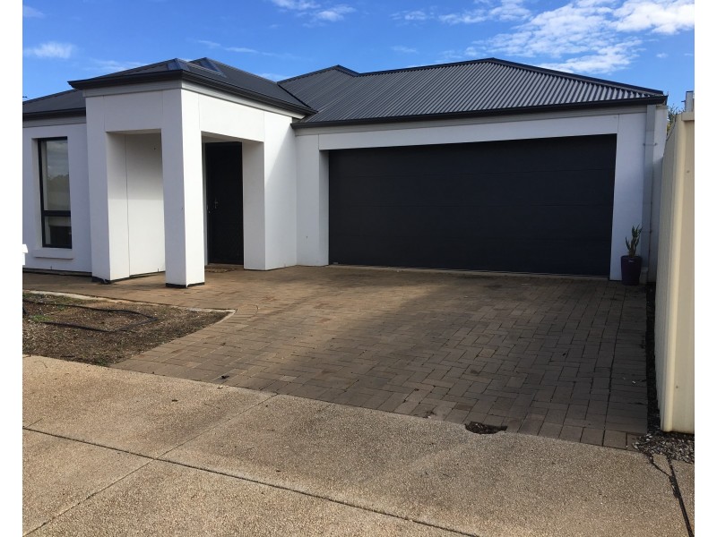 4 Aurora, Andrews Farm SA 5114