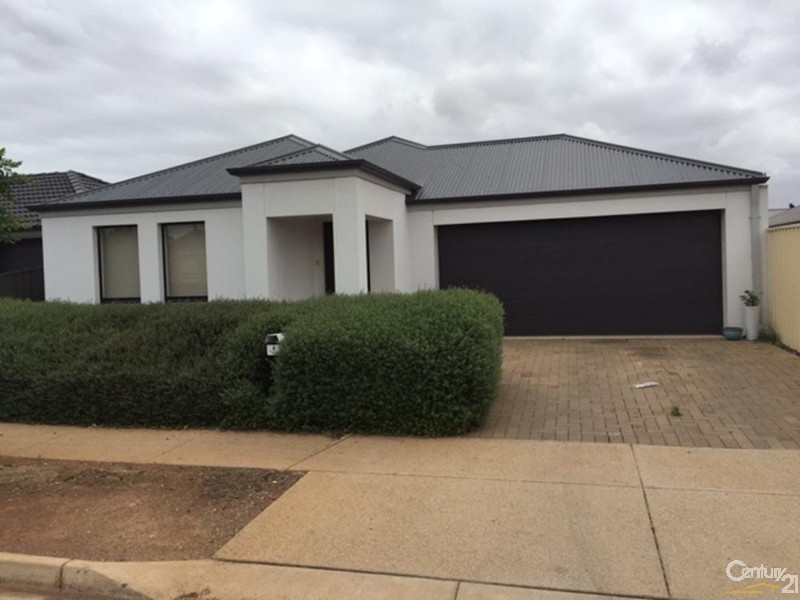 4 Aurora, Andrews Farm SA 5114