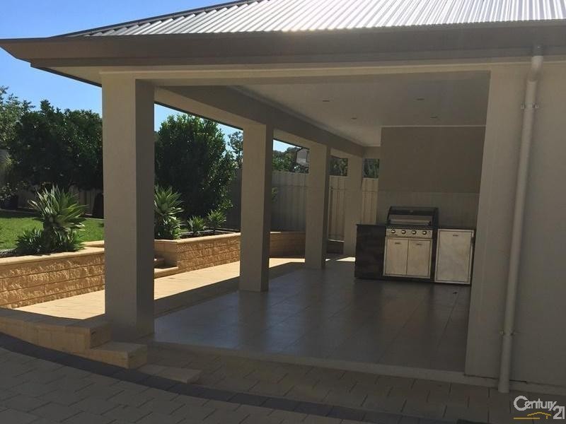 7 Taunton Ave, Enfield SA 5085