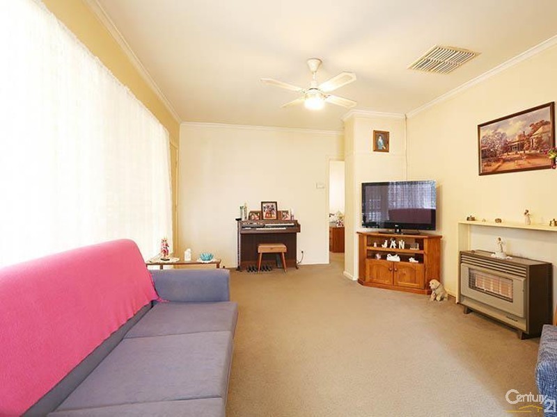 13 Caruso Crescent, Brahma Lodge SA 5109
