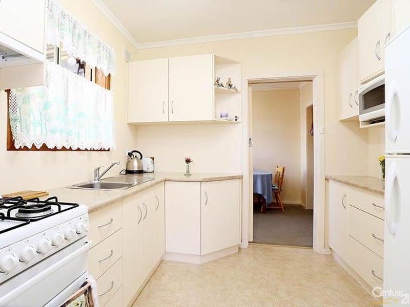 13 Caruso Crescent, Brahma Lodge SA 5109