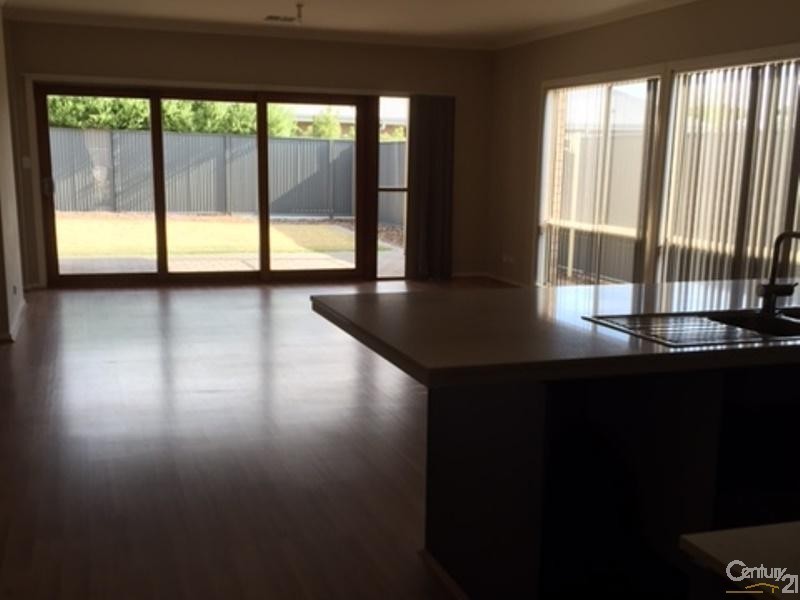 27 Boucaut Avenue, Blakeview SA 5114