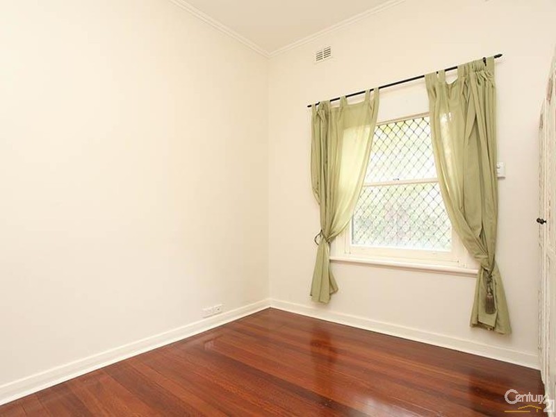 83 Avenue Road, Clarence Gardens SA 5039