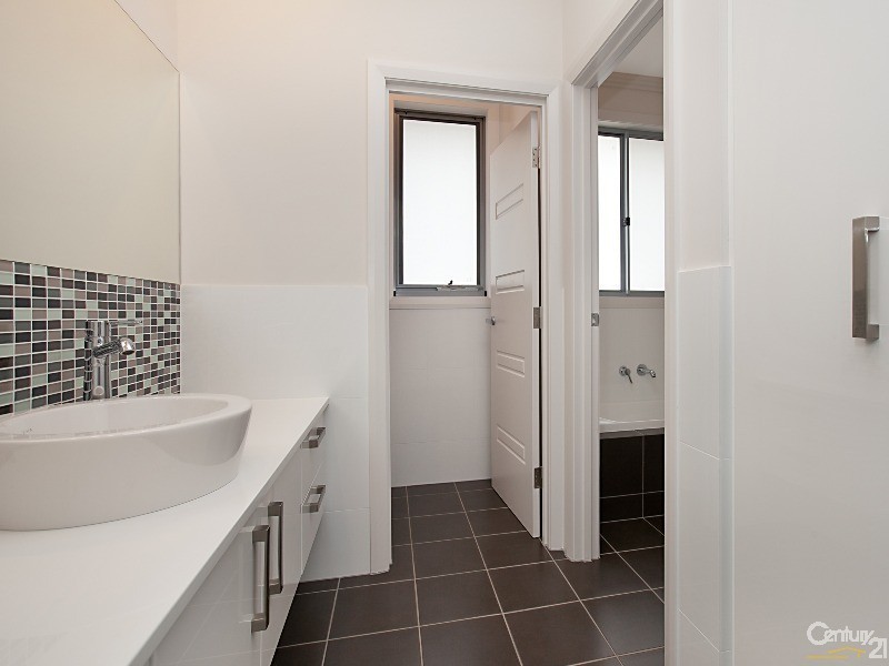 20 Mowbray Street, Mawson Lakes SA 5095