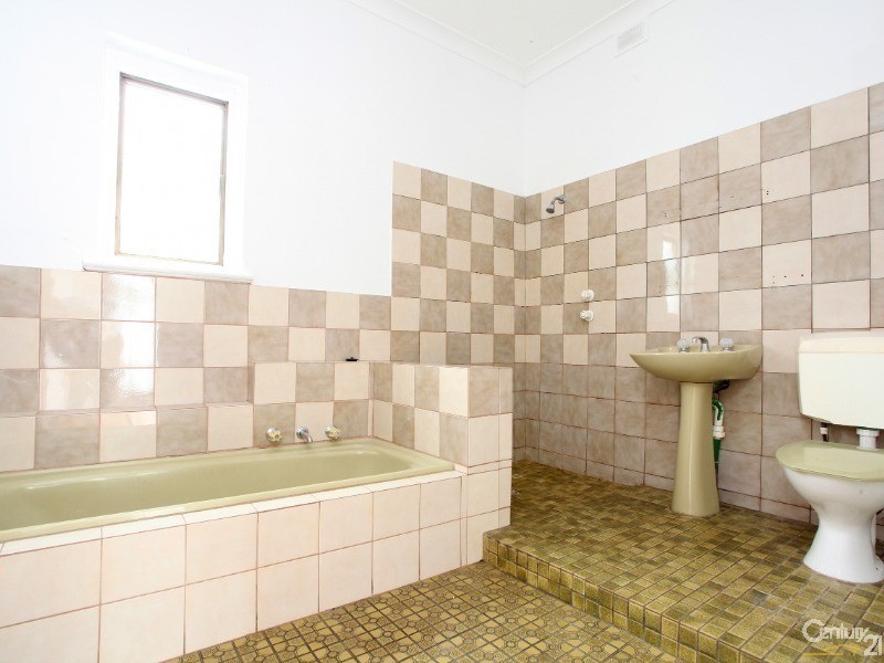 65 Agnes Street, Ottoway SA 5013