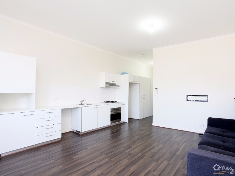 23 Mackenzie Circuit, Mawson Lakes SA 5095