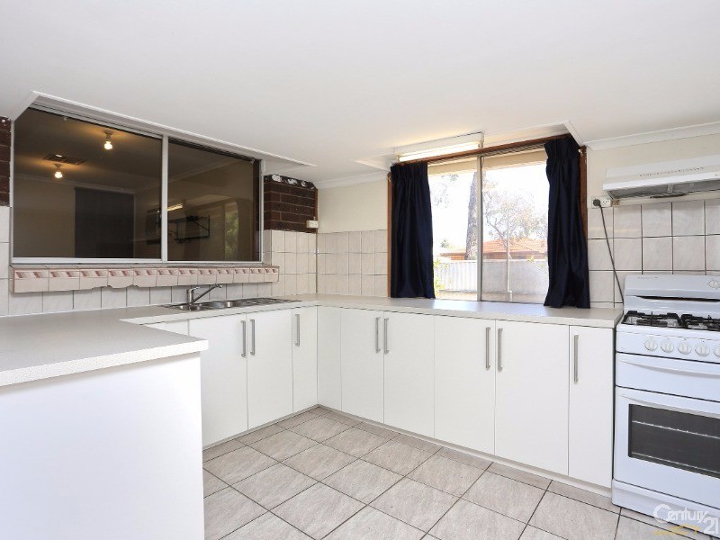 15 Roxby Street, Parafield Gardens SA 5107