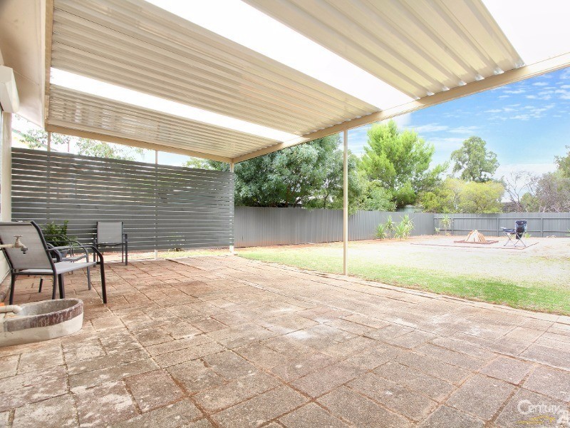 2 Willison Road, Elizabeth South SA 5112