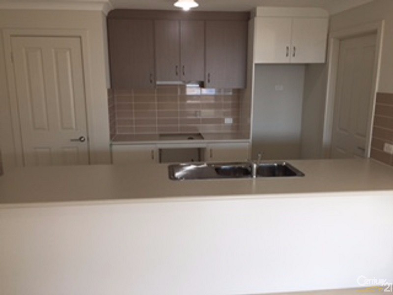 35  White Close, Encounter Bay SA 5211